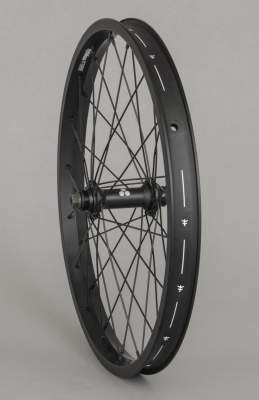 Wheel Trebol Bueno Piramide front